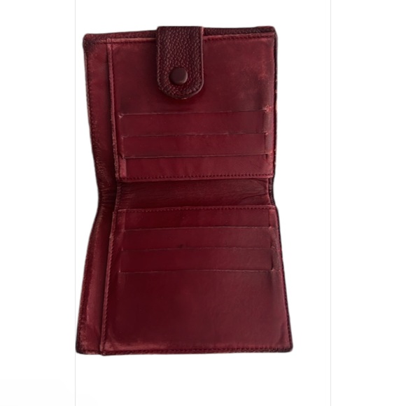 Chanel Burgundy Caviar Leather CC Logo Coin Purse Compact Wallet - Picture 3 of 8